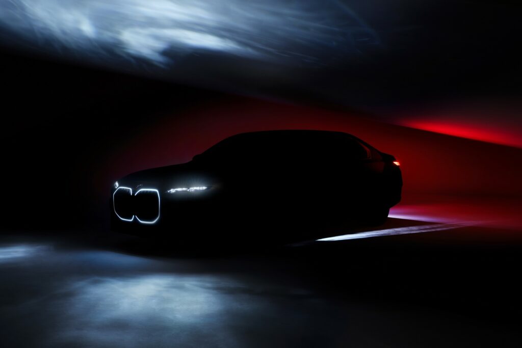 BMW i7 ze świecącym grillem. Premiera 20 kwietnia