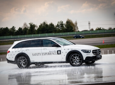 Mercedes-Benz Safety Experience