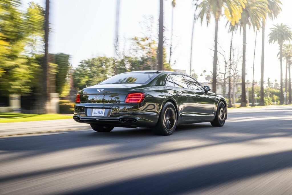 Oto najmniej emisyjny spalinowy Bentley w historii marki