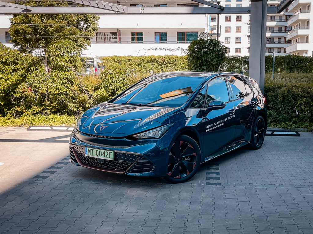 Cupra Born. Premiera w Polsce i pierwsze wrażenie