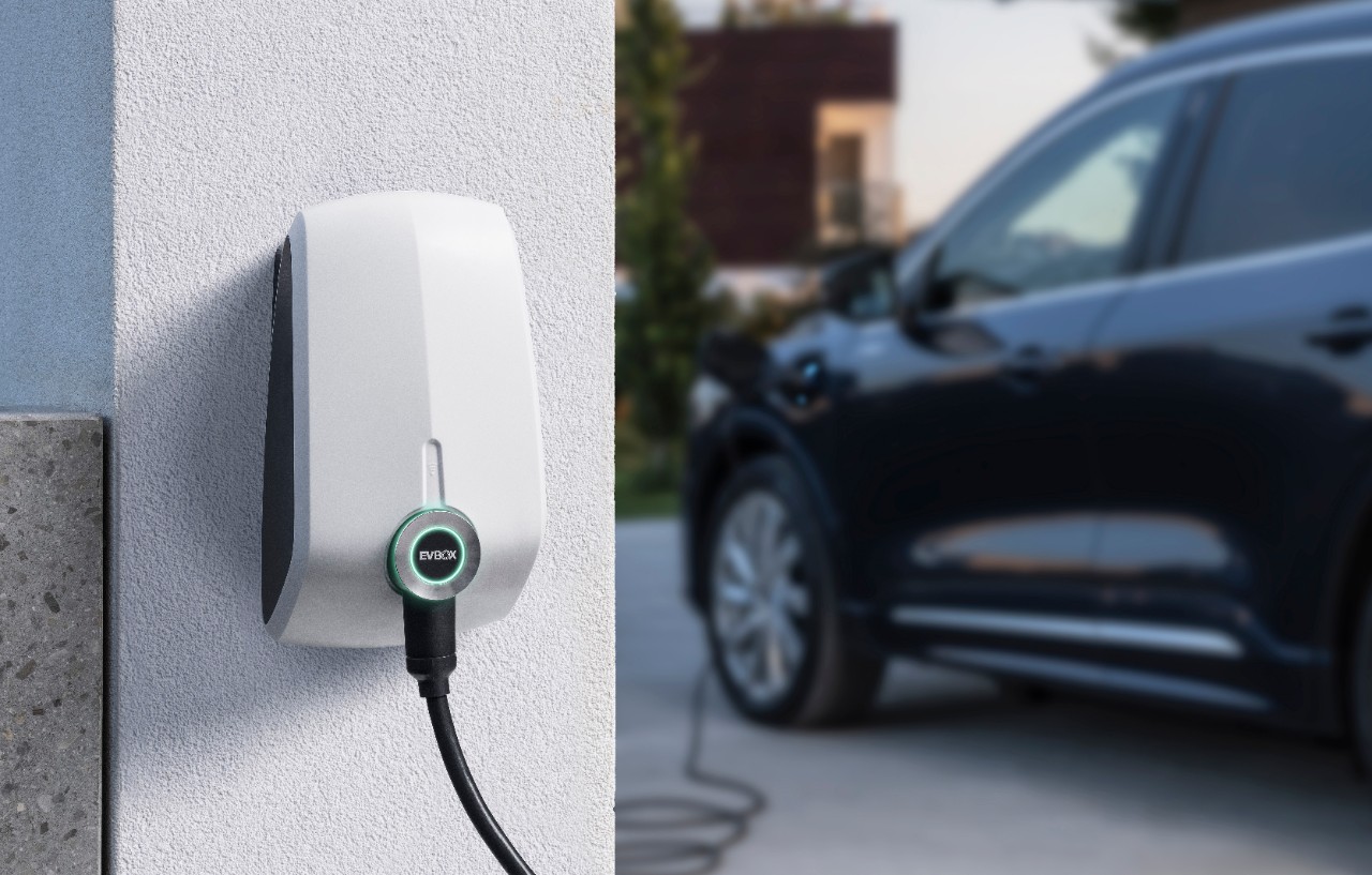 Markowy wallbox. Co oferują marki motoryzacyjne?