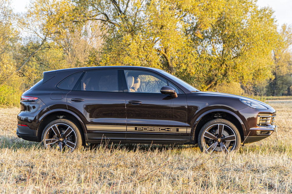 Porsche Cayenne S Platinum Edition. Rodzinny SUV, który zaskakuje