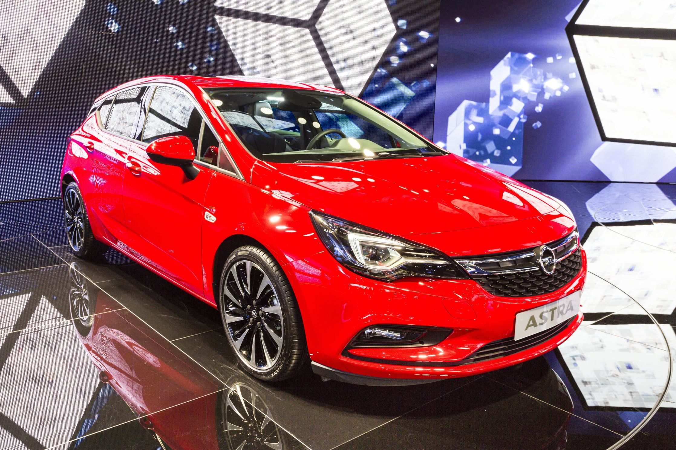 Opel Astra V. Dobra jakość w niezłej cenie. Używane