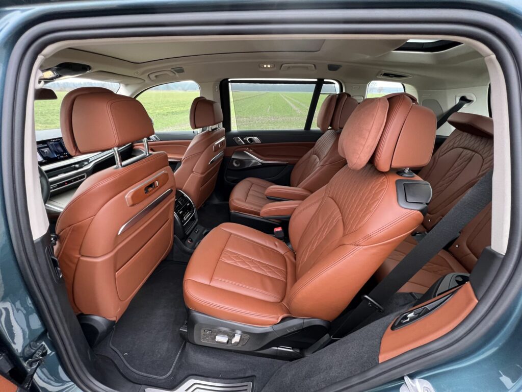 BMW X7 wnętrze
