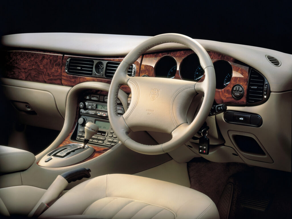 wnętrze Jaguara XJ