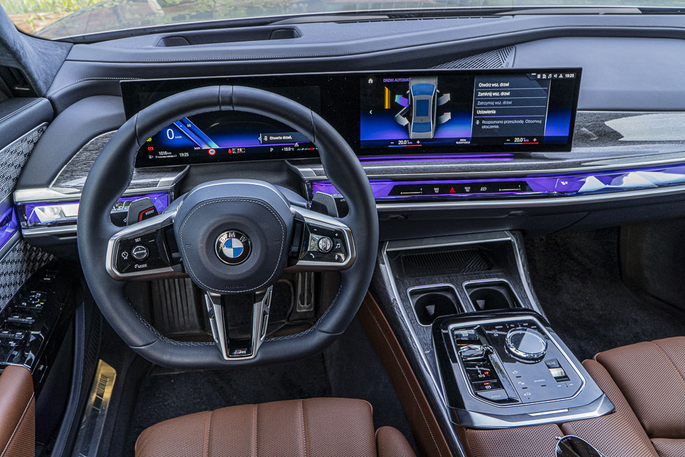 BMW 740d xDrive wnętrze