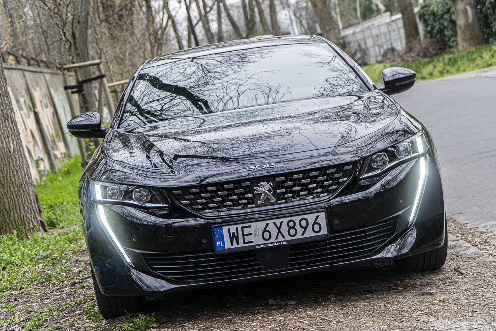 Peugeot 508 HYbrid PHEV. Stylowo i w teorii oszczędnie