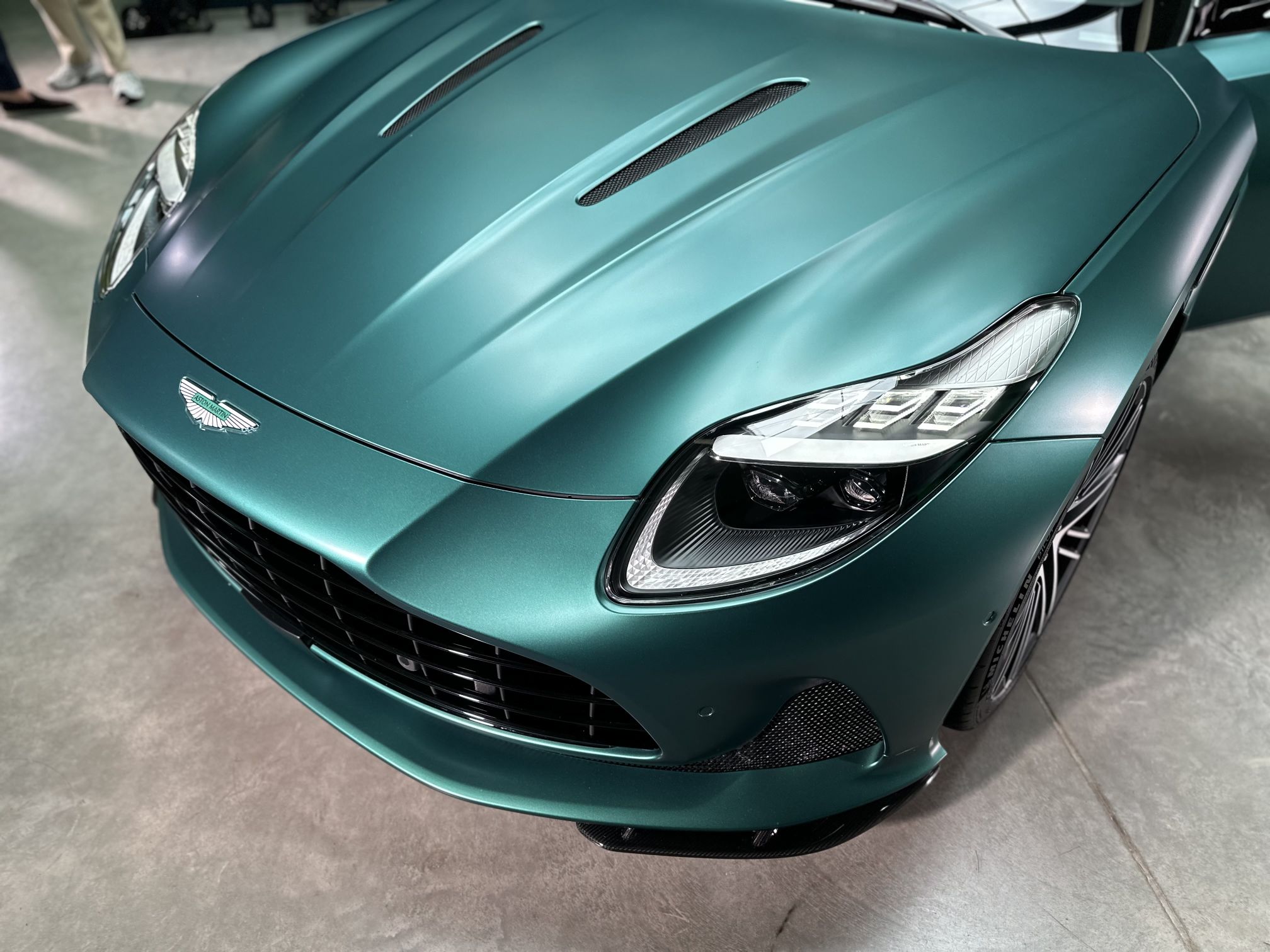Aston Martin DB12 już oficjalnie w Polsce. Pierwsze wrażenia z prezentacji