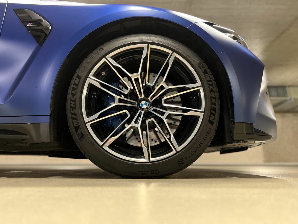 BMW M3 prześwit