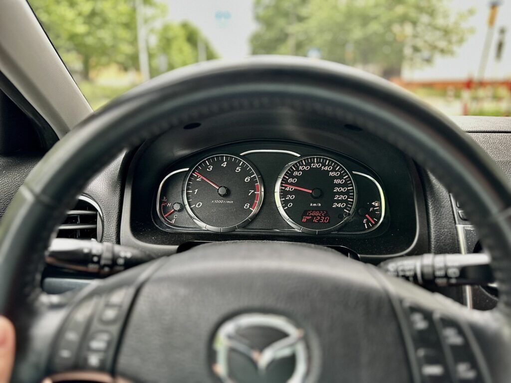 Mazda 6 GY zegary