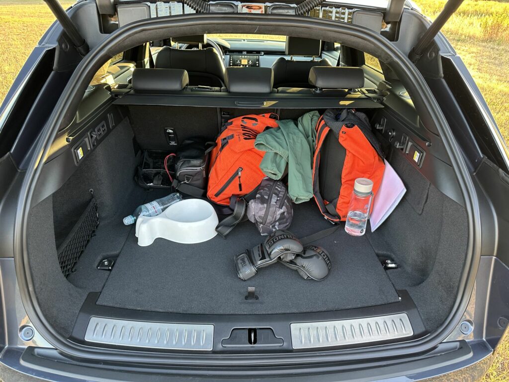 Range Rover Velar bagażnik