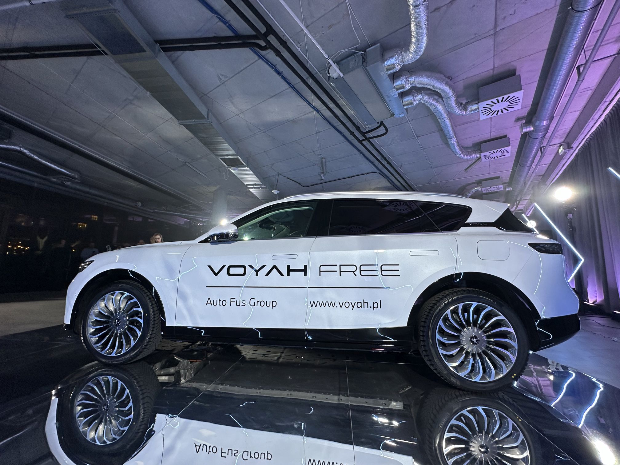 Elektryczny SUV Voyah Free. Luksus z Chin rusza na podbój Europy