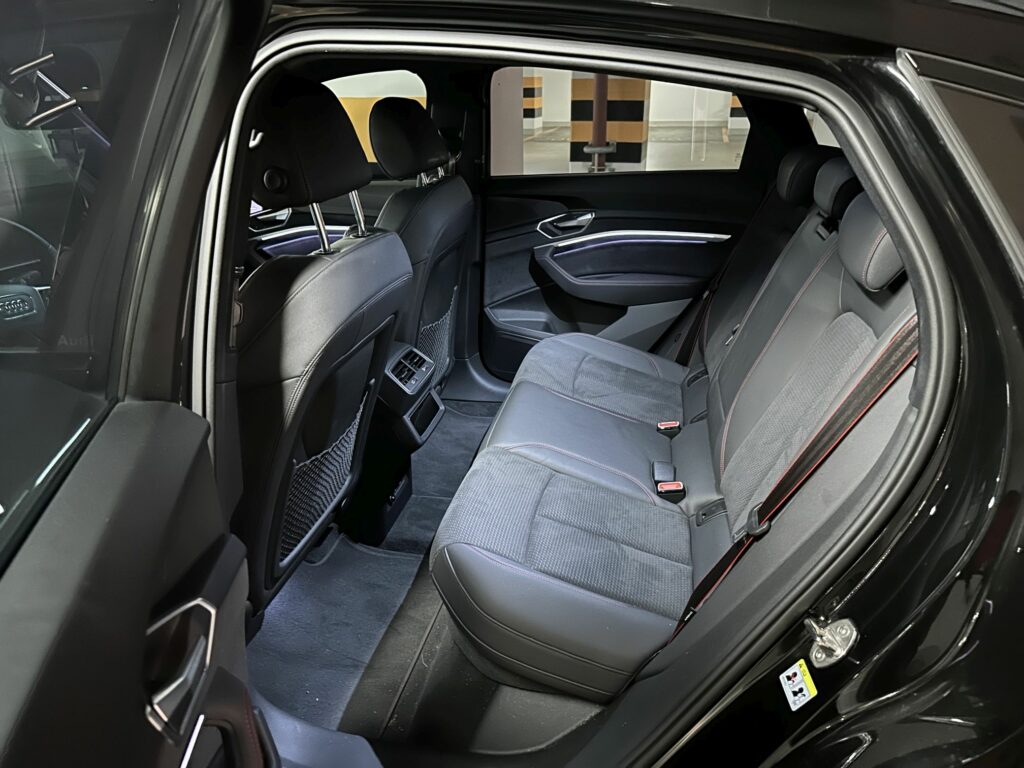 tylna kanapa Audi Q8 e-tron Sportback