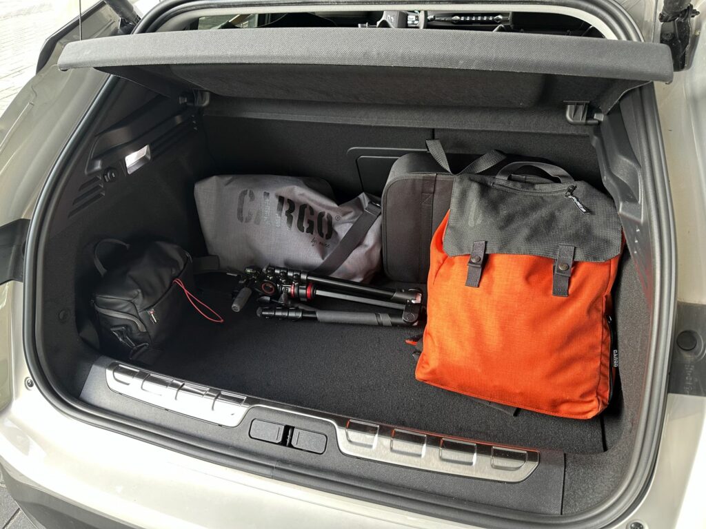 DS 4 E-Tense bagażnik