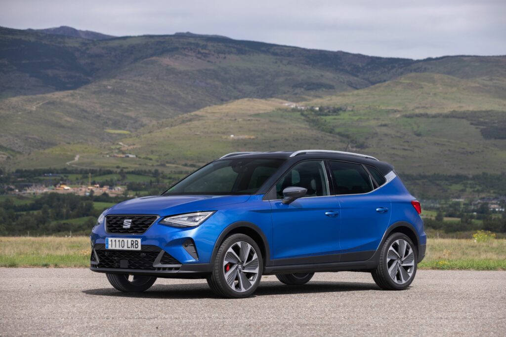 niebieski Seat Arona