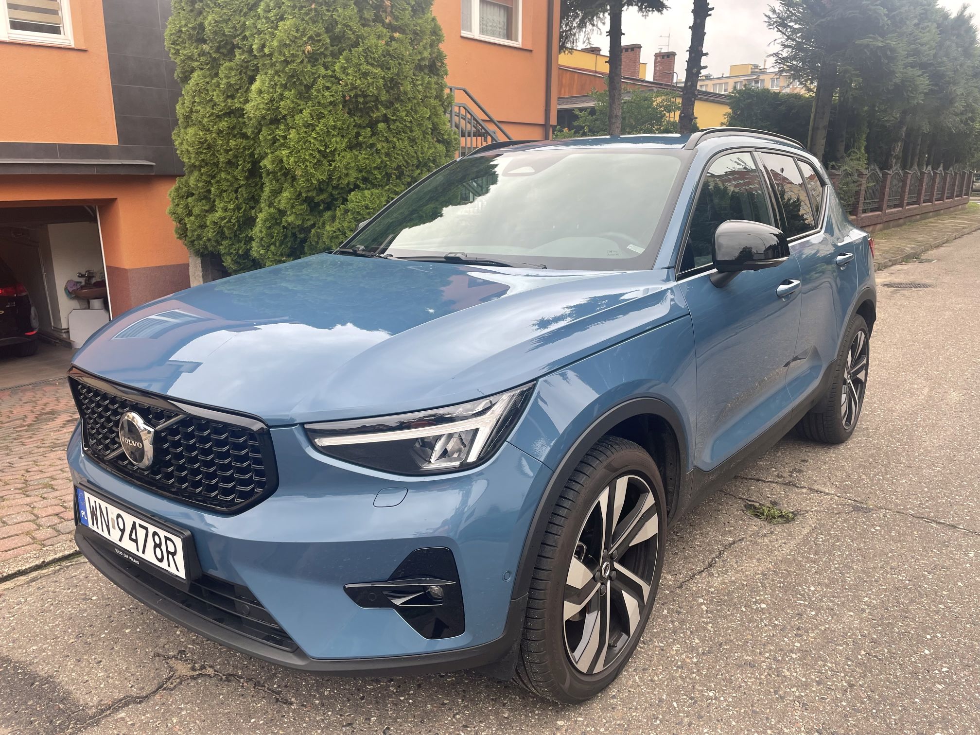 Volvo XC40 B3. Uniwersalna bazowa odmiana