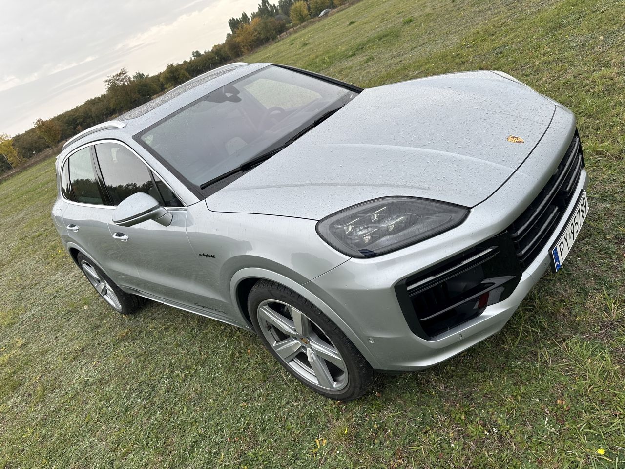 Porsche Cayenne Turbo E-Hybrid. Pocisk wagi ciężkiej, w dodatku z prądem