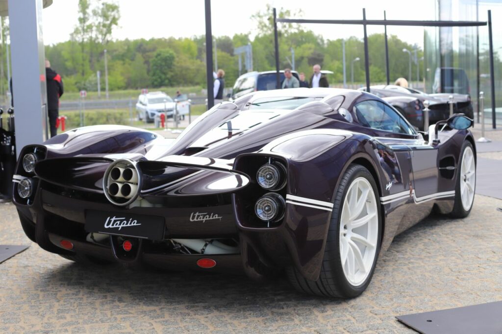 Pagani Utopia