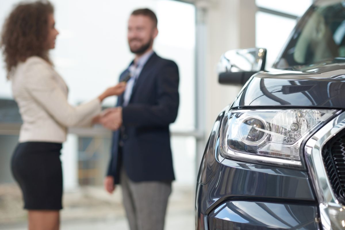 Kiedy lepiej wziąć leasing, a kiedy kredyt?