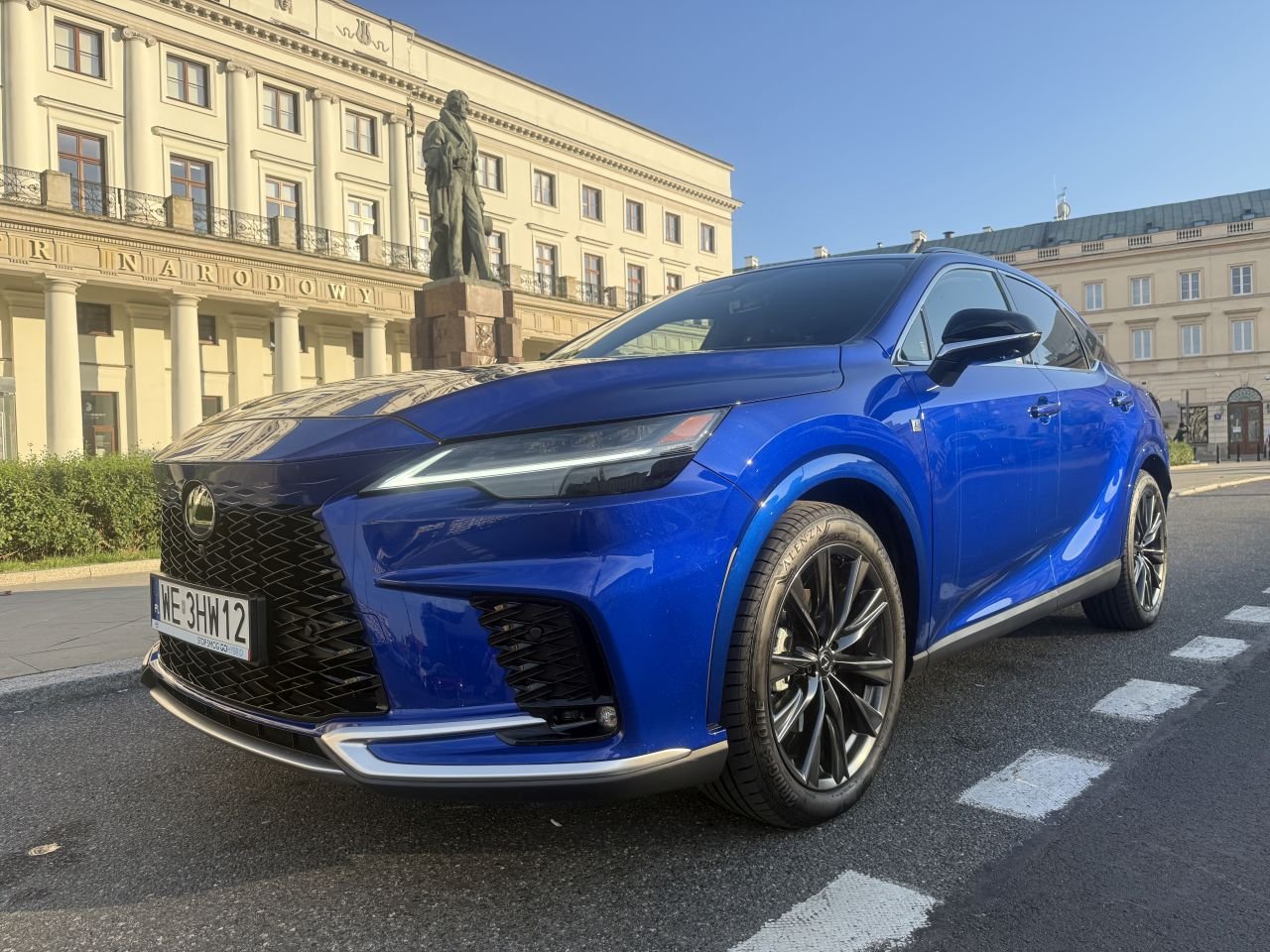 Lexus RX 450h+ . Dla kogo ta luksusowa hybryda plug-in?