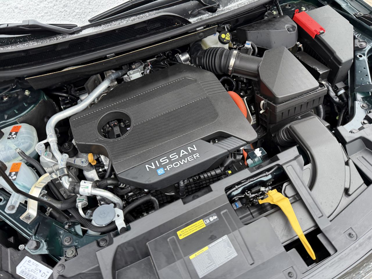 Nissan Qashqai e-Power. Dlaczego jest fajniejszy od zwykłej hybrydy?