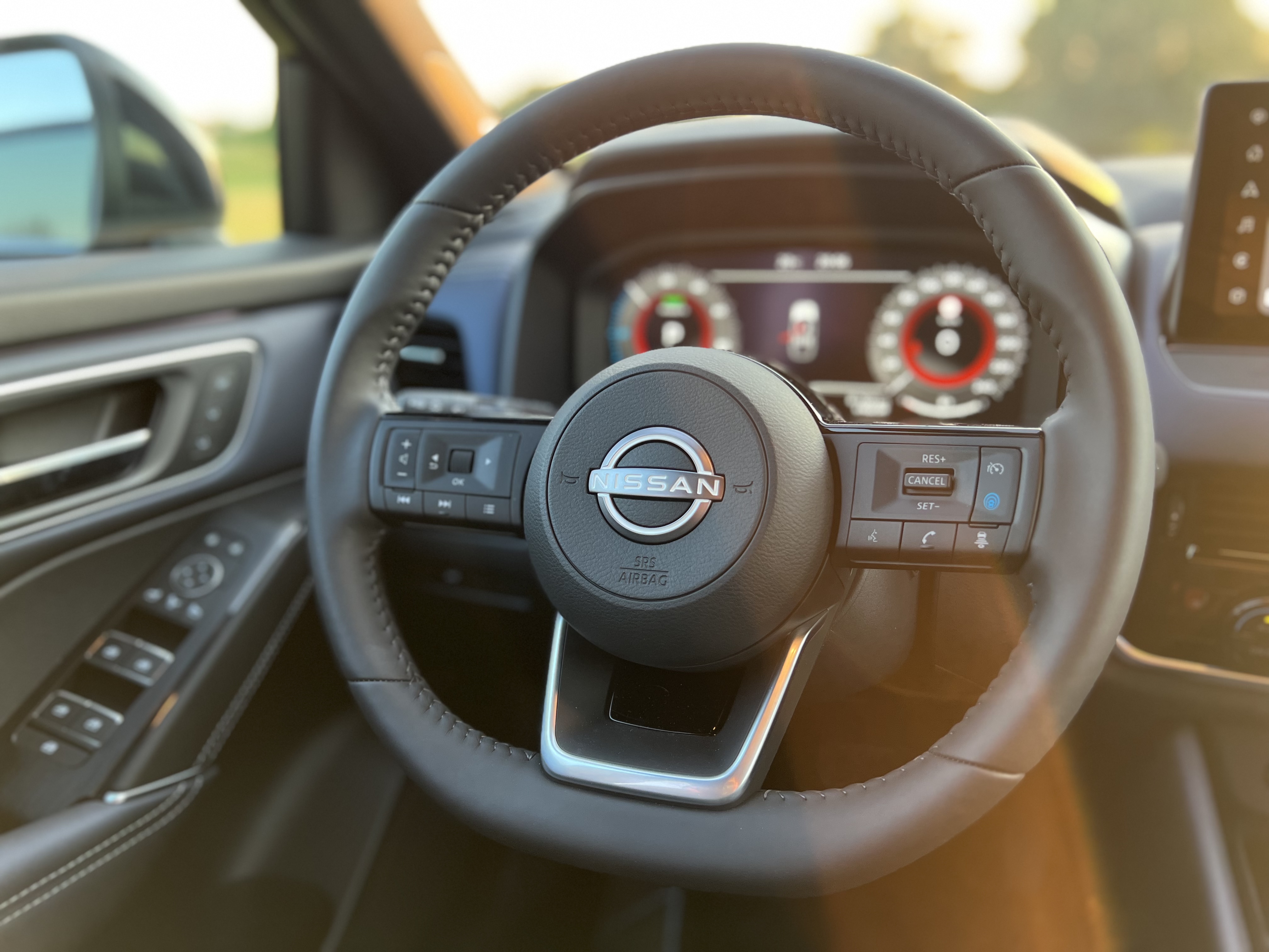 Nissan Qashqai e-Power kontra inne hybrydowe SUV-y
