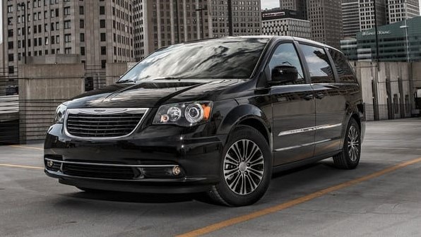 Chrysler Town and Country V