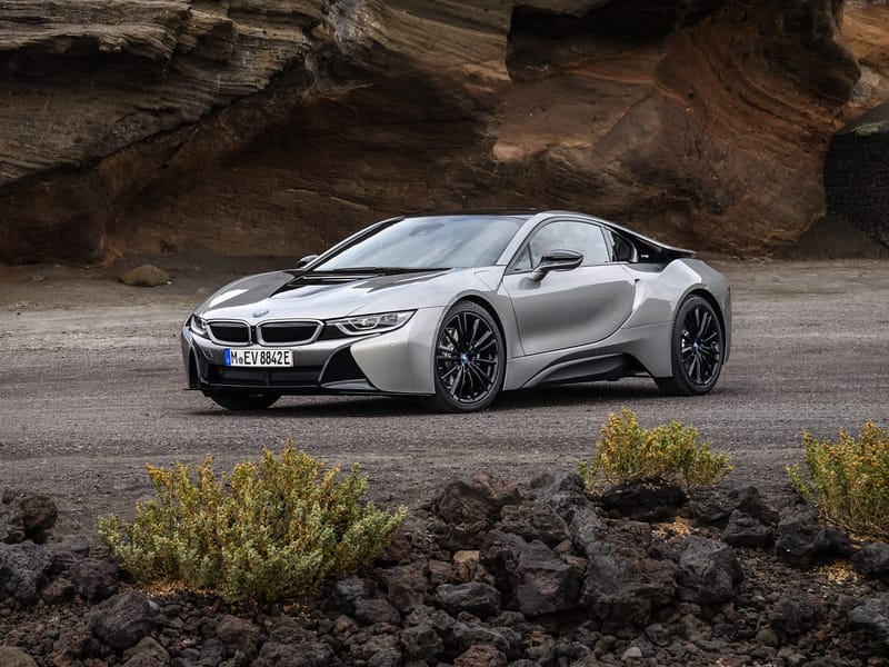 BMW i8  Coupe Facelifting