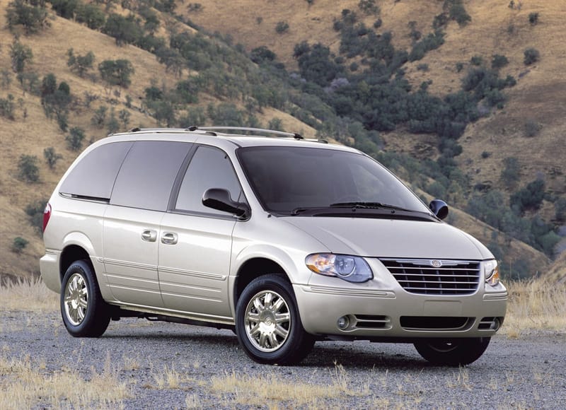 Chrysler Town and Country IV Van